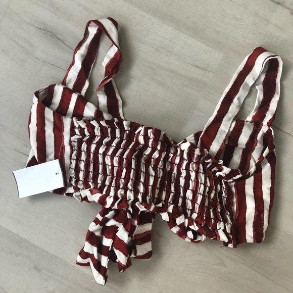 ⚡️ Super cute crop top ⚡️✨ - Picture 7 of 7